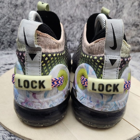 Nike Air VaporMax 2020 Flyknit Multi-Color Women's Size 8.5 - Picture 7 of 9